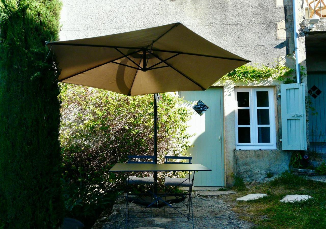 Dormir Au Pressoir Montagnieu  Exterior foto